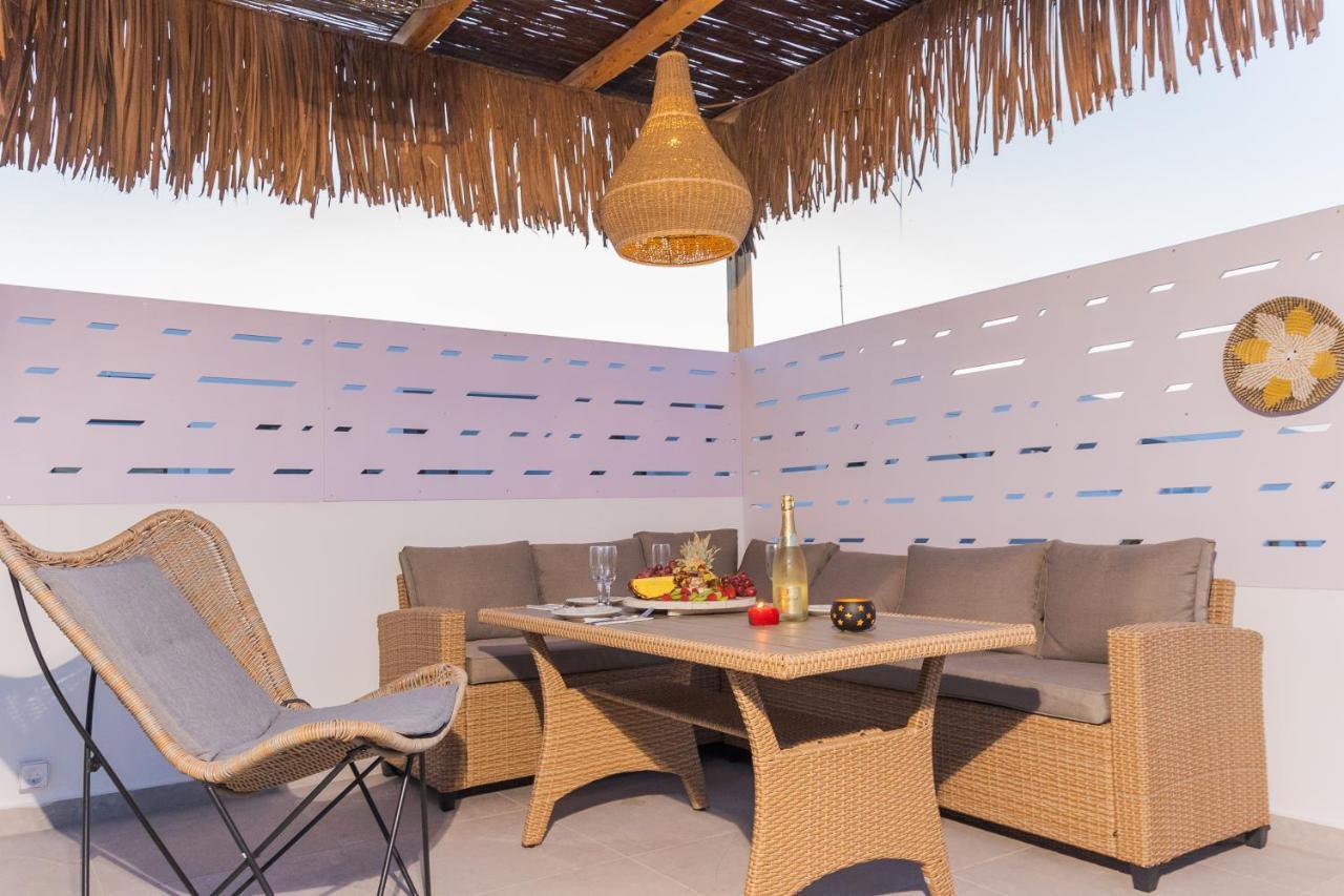 Compass Luxury Vila
